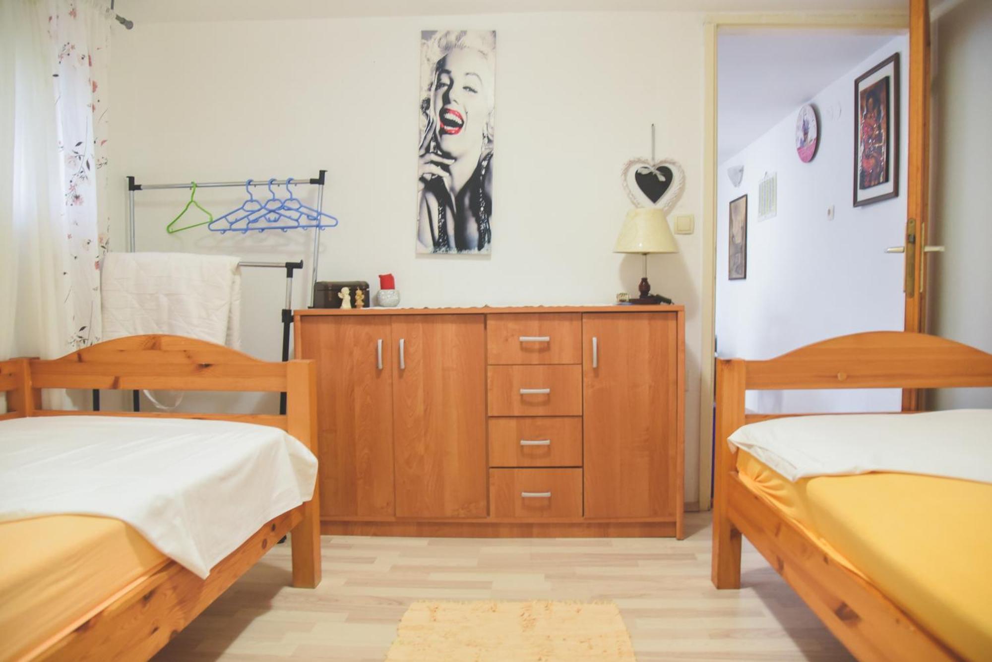 שיבניק Apartments Vendi מראה חיצוני תמונה