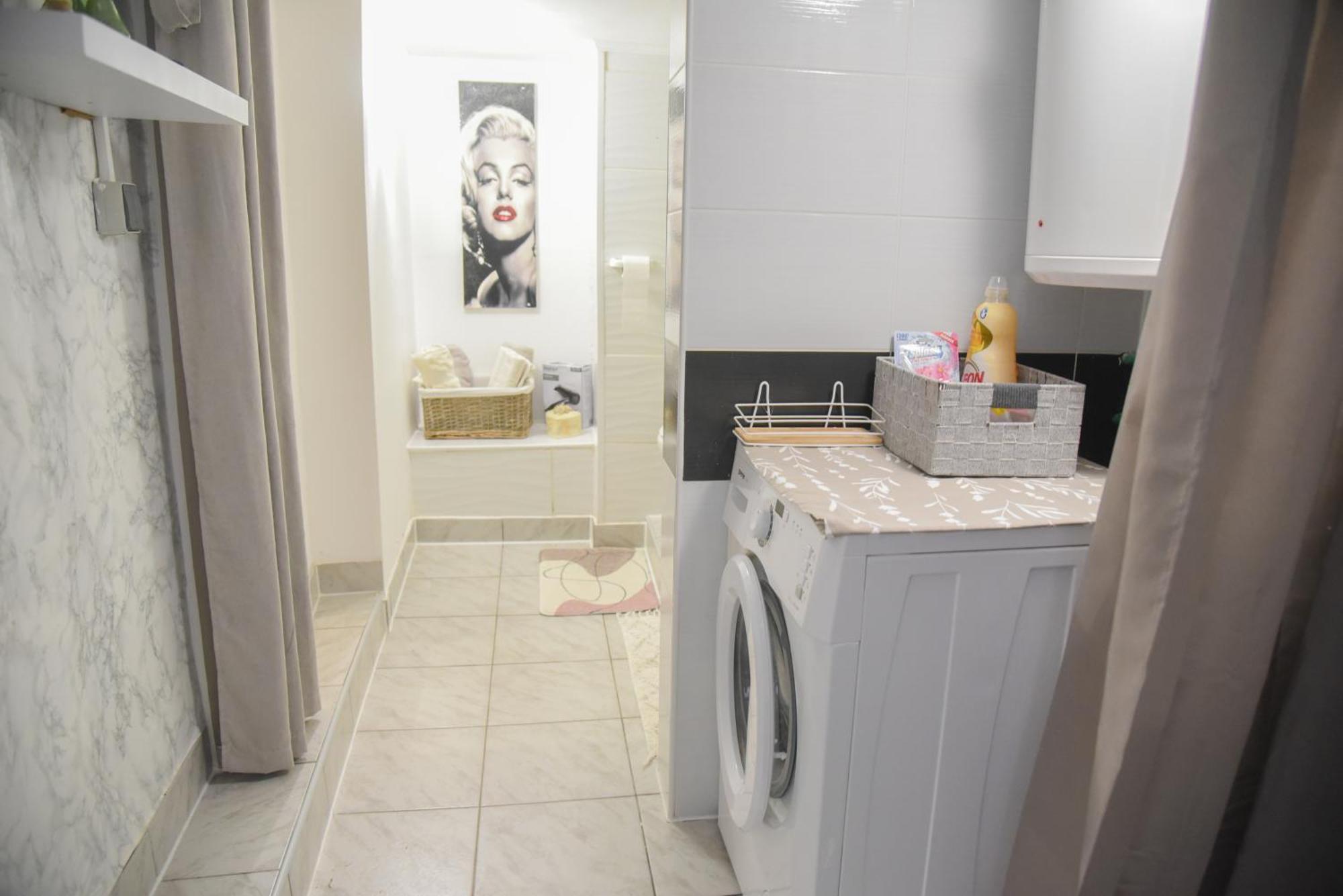שיבניק Apartments Vendi מראה חיצוני תמונה