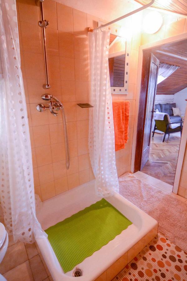 שיבניק Apartments Vendi מראה חיצוני תמונה