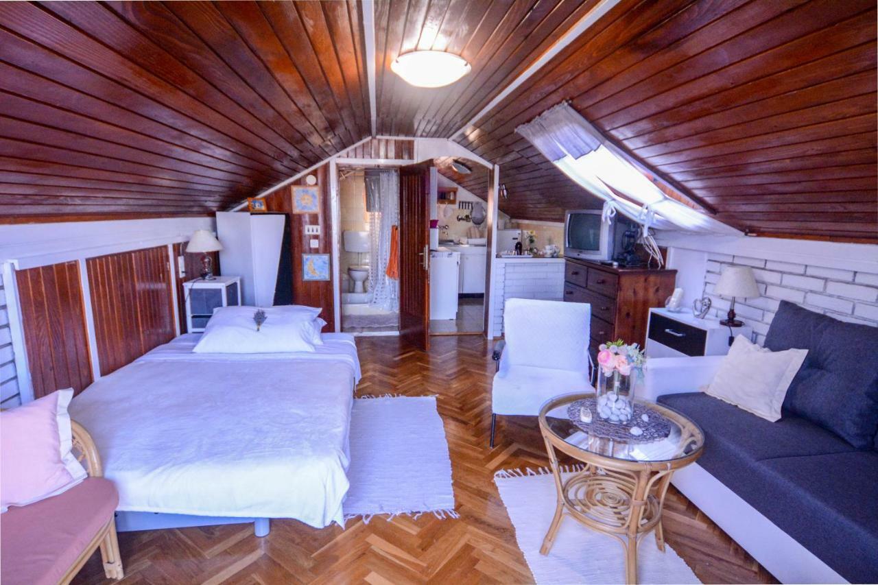 שיבניק Apartments Vendi מראה חיצוני תמונה